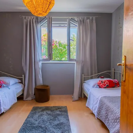Lean Apartman Makarska