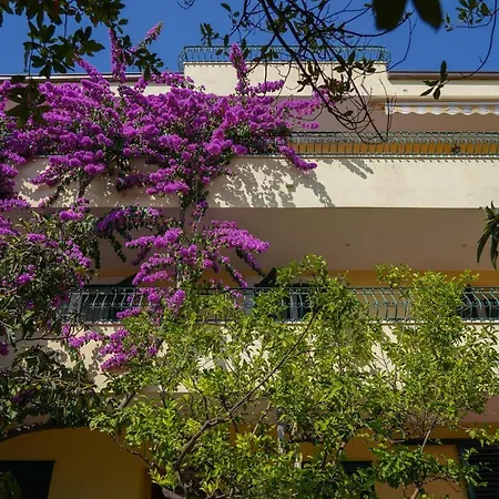 Lean Apartman