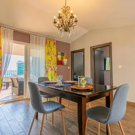 Lean Apartman Makarska